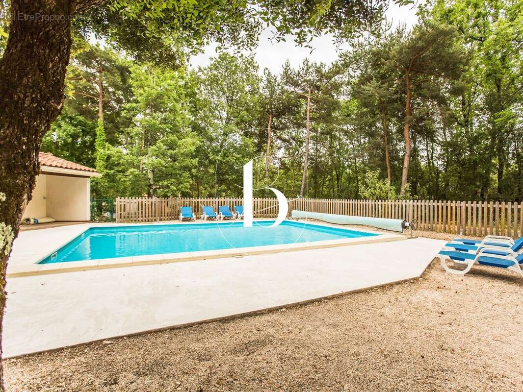 Maison à LABASTIDE-DE-VIRAC