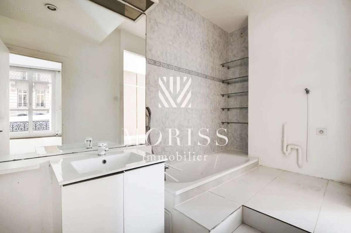 Appartement à CHARENTON-LE-PONT