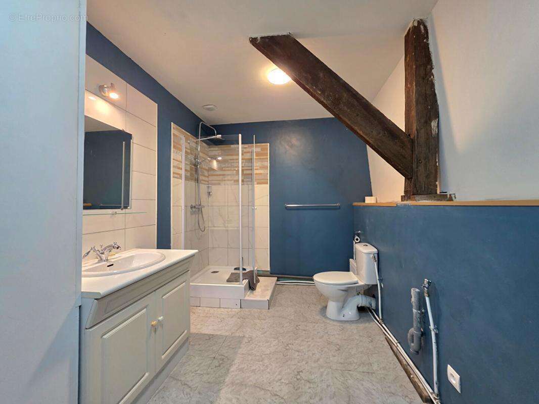 Appartement à FOURMIES