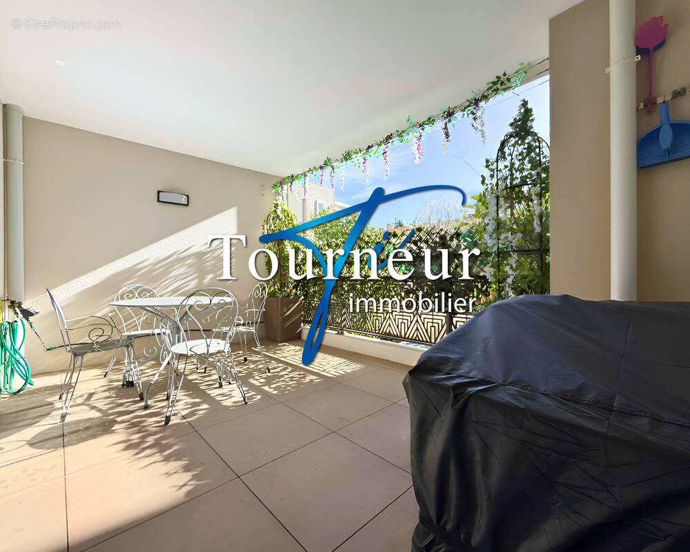 Appartement à SANARY-SUR-MER