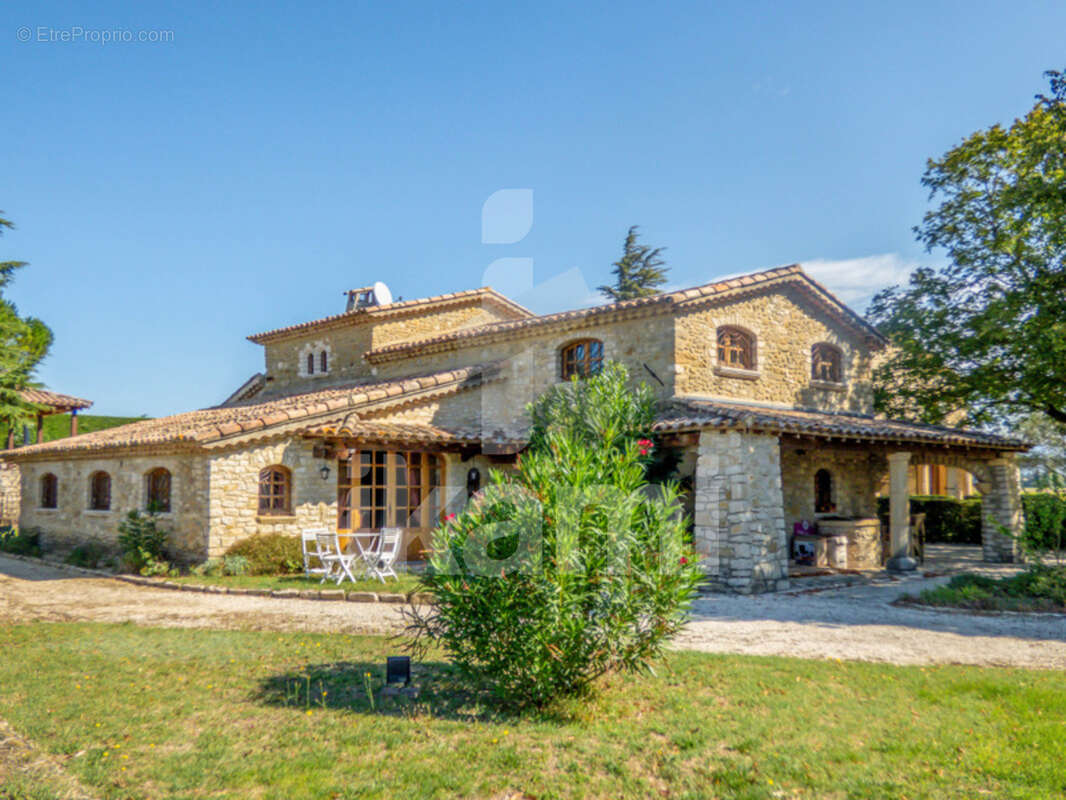 Maison à LA BEGUDE-DE-MAZENC