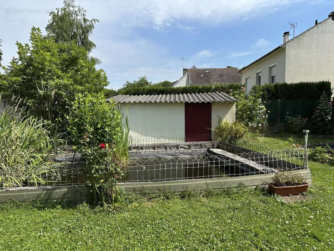 Maison à CHAMPHOL