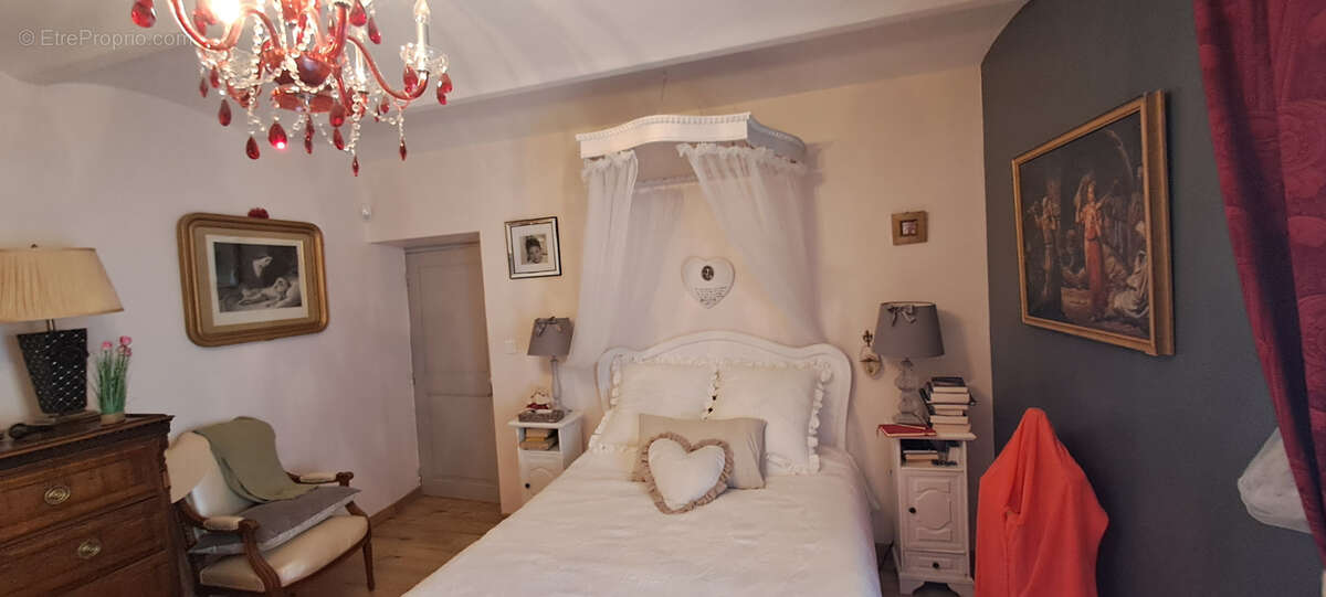 Maison à SAINT-MAURICE-NAVACELLES