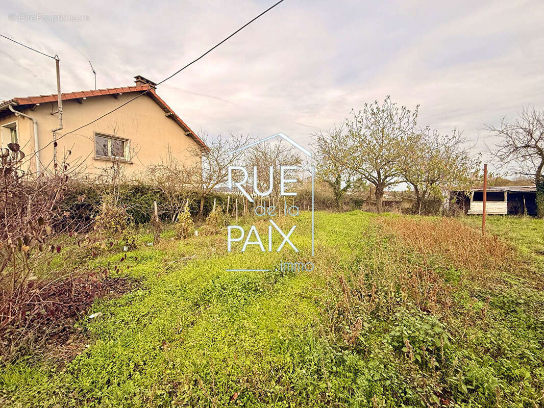 Maison à SAINT-VARENT