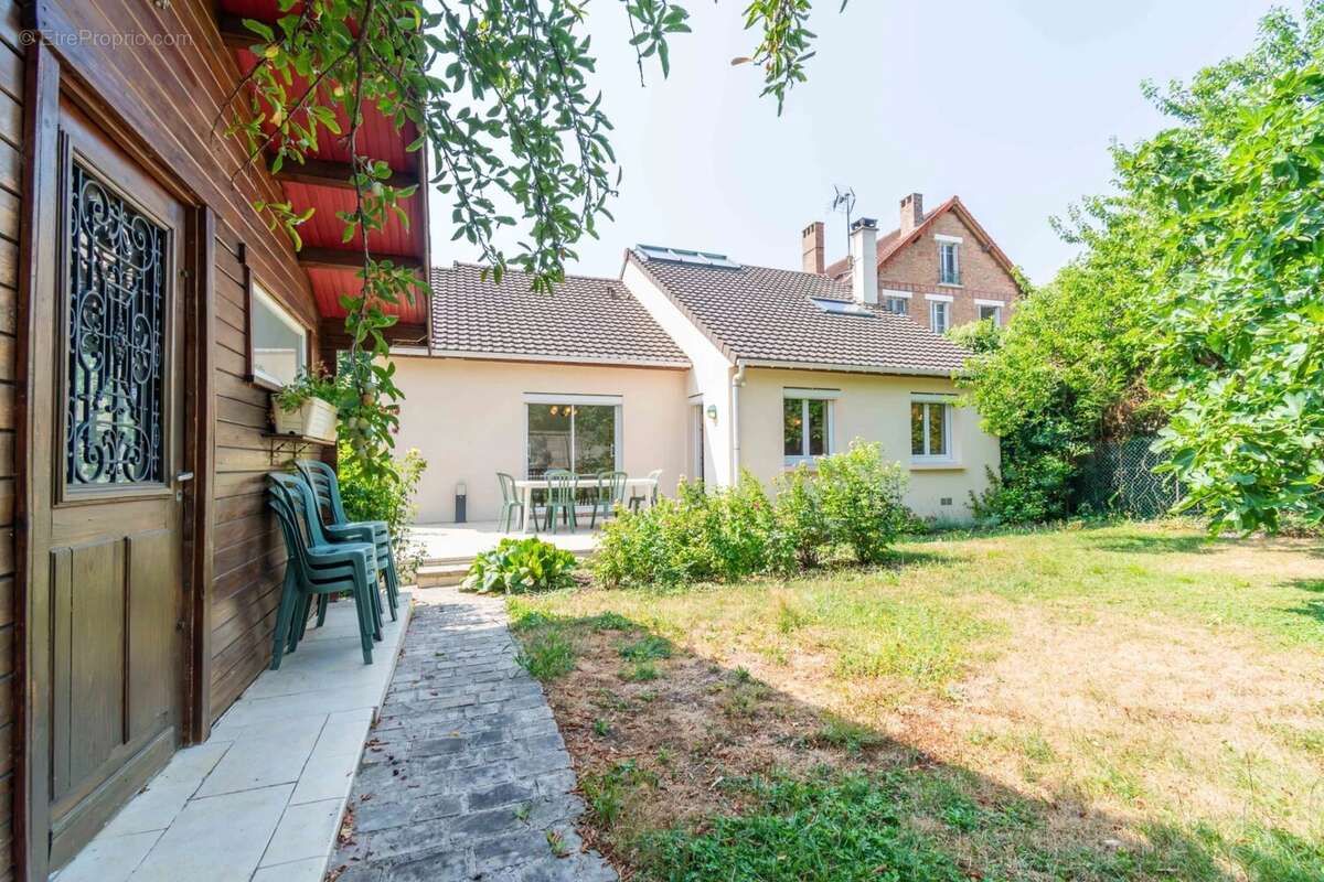 Maison 140 m² à Saint-Brice-Sous-Foret  - photo 11