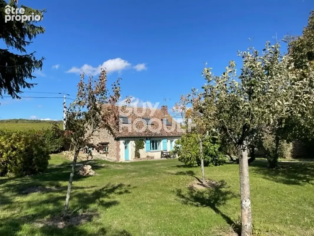 Maison à LA CELLE-SOUS-CHANTEMERLE