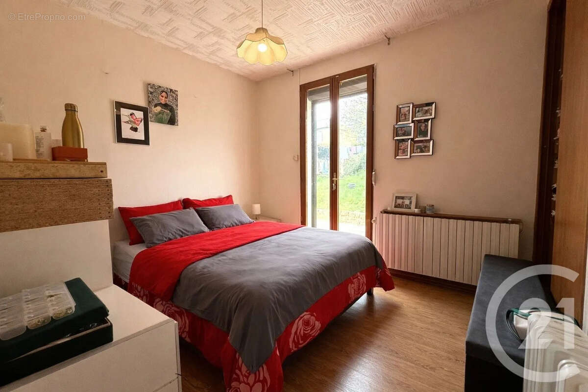 Maison à SAINT-QUENTIN