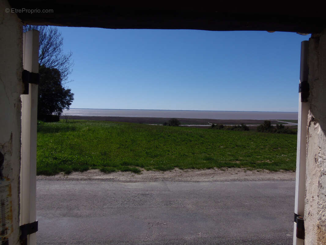 Maison à CHENAC-SAINT-SEURIN-D&#039;UZET