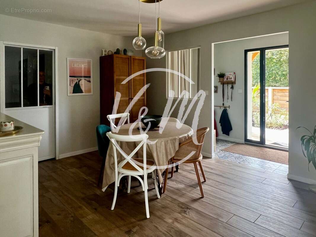 Maison 138 m² à Lacanau  - photo 4