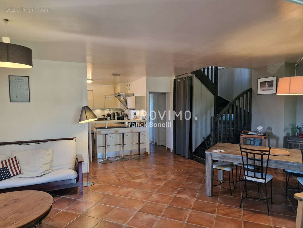 Appartement à ARCHAMPS