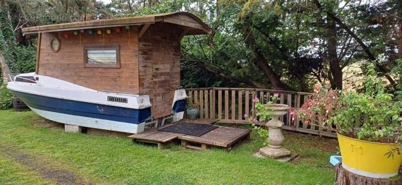 Terrain à TALMONT-SAINT-HILAIRE