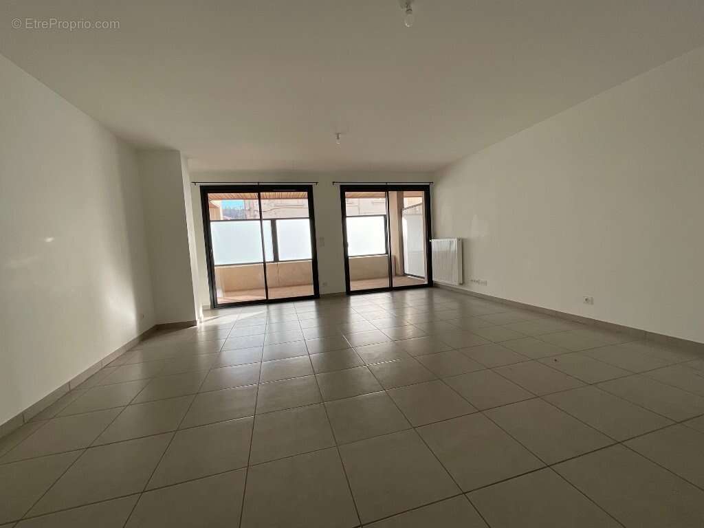 Appartement à SAINT-JUST-SAINT-RAMBERT