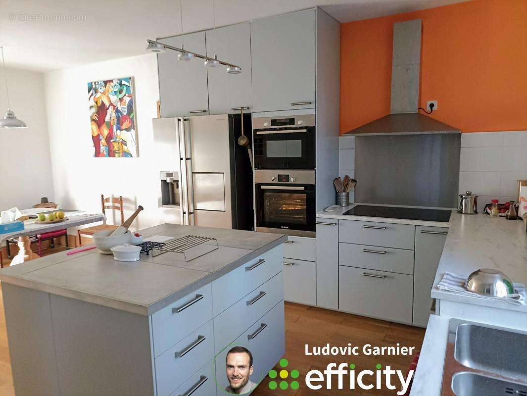 Maison à LE MESNIL-GILBERT