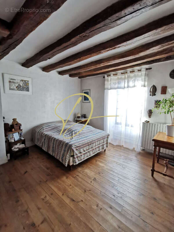 Maison à EPERNON