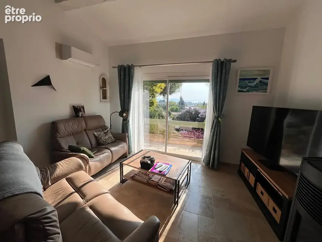 Superbe villa spacieuse , vue mer à La Ciotat - photo 6