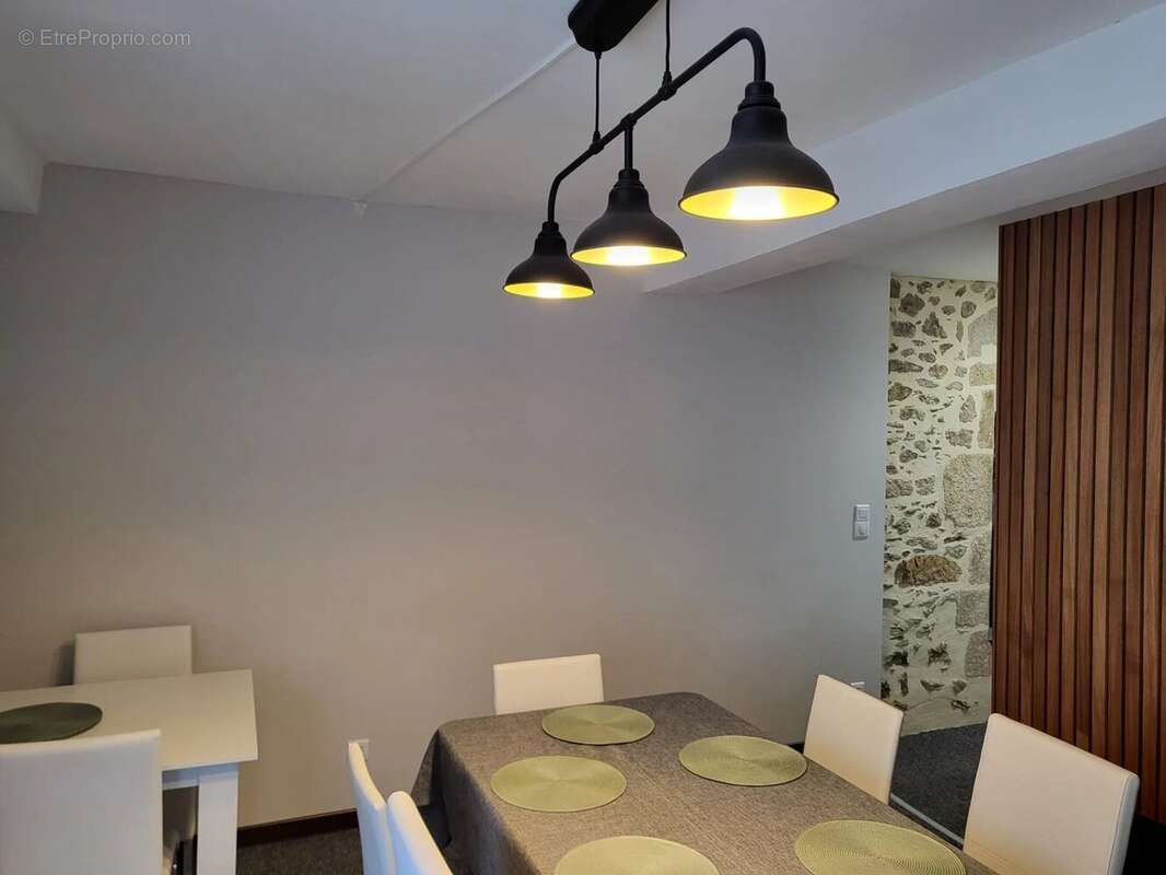 Élégante maison de ville conçue par un architecte avec potentiel de revenus - photo 5