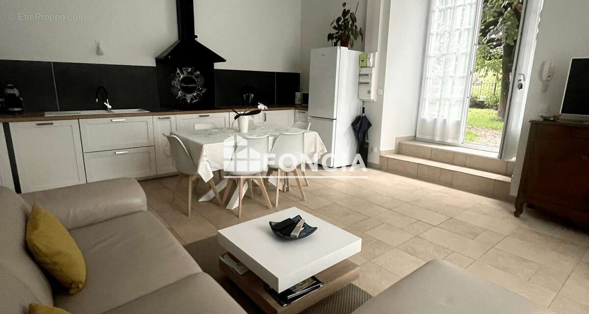 Appartement à VARCES-ALLIERES-ET-RISSET