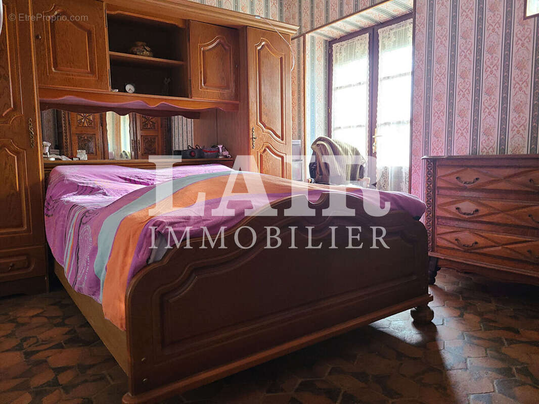 Maison à SAINT-CHRISTOPHE-LE-JAJOLET