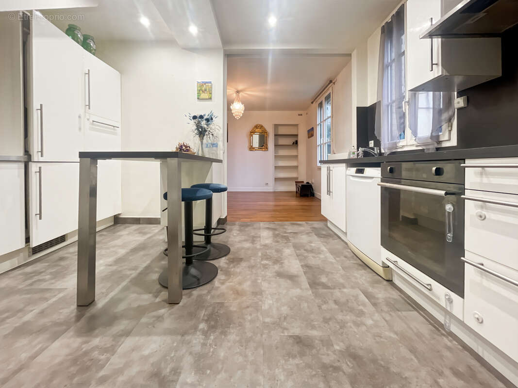 Maison à LE VESINET