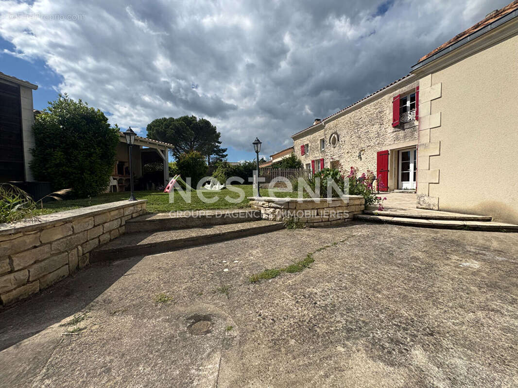 Maison à ROCHEFORT