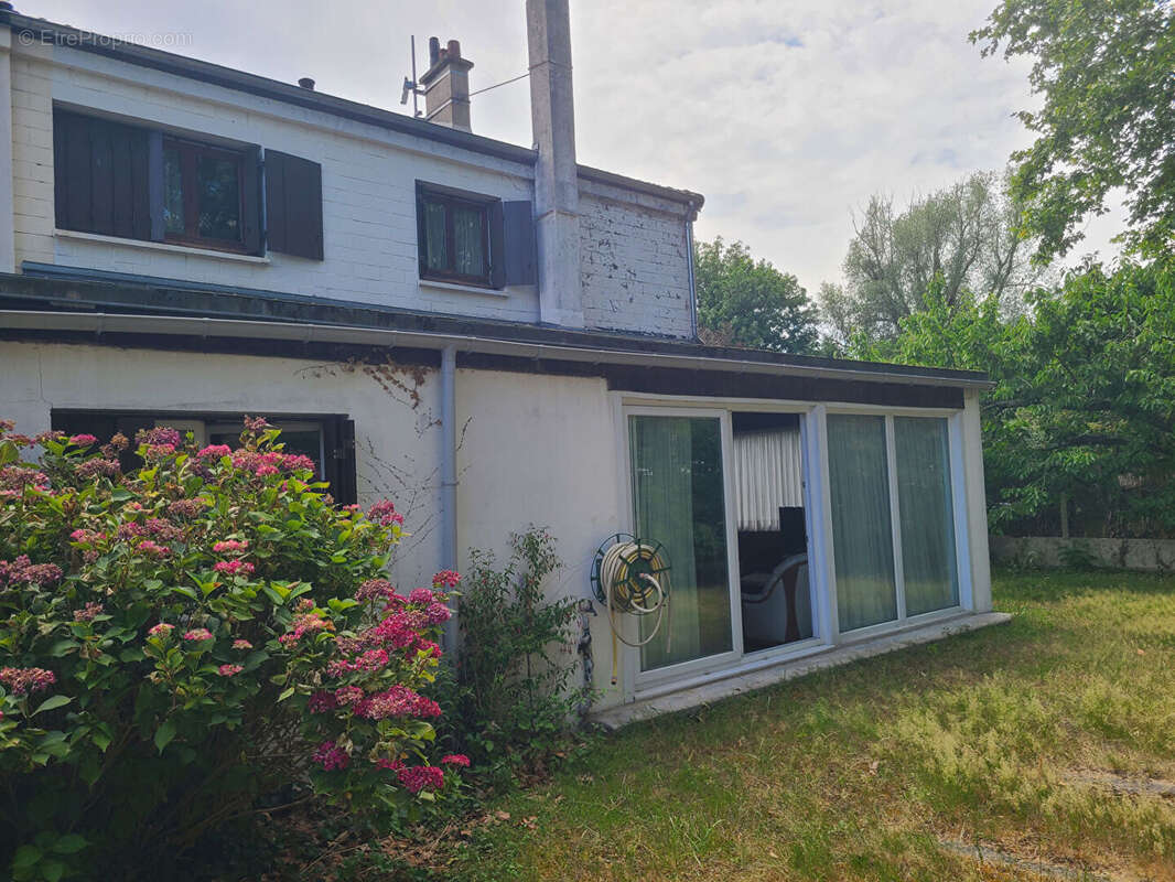 Maison 120m² à fontenay-le-fleury - photo 2