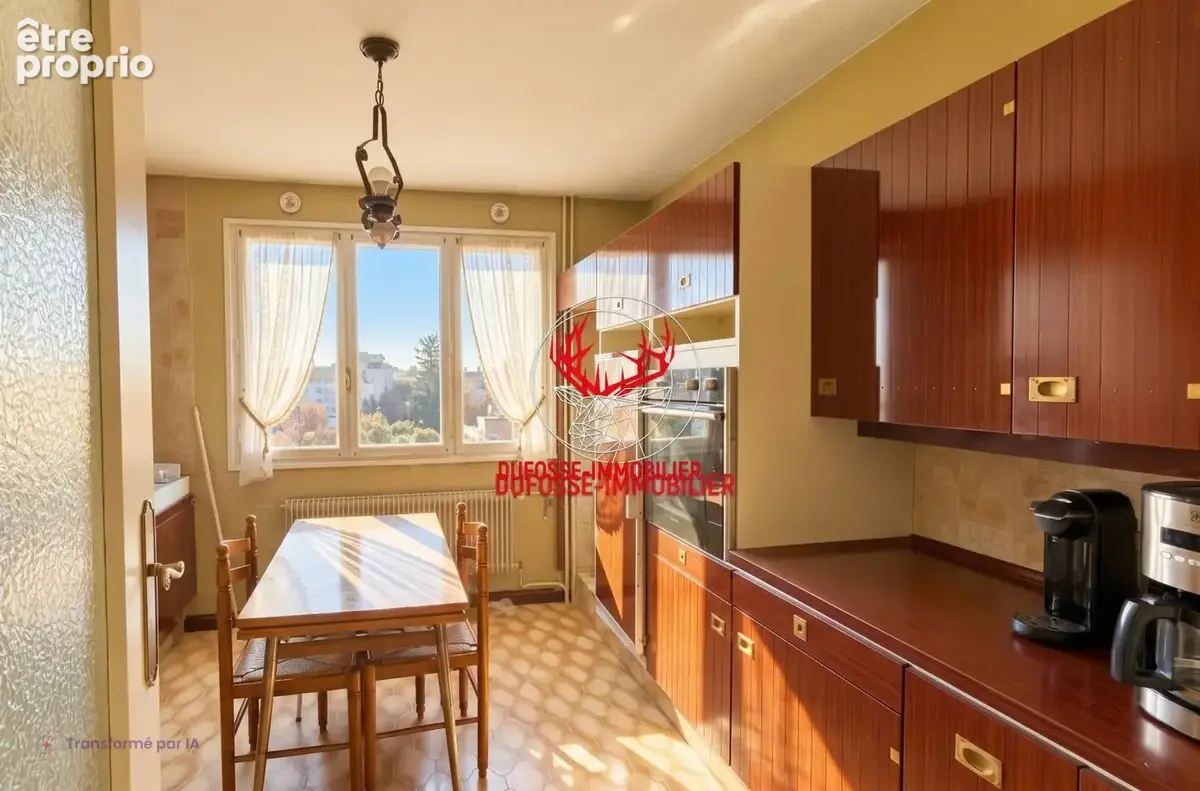 Appartement traversant 78m² avec balcon, cave et garage - Bron centre (69500) - photo 6