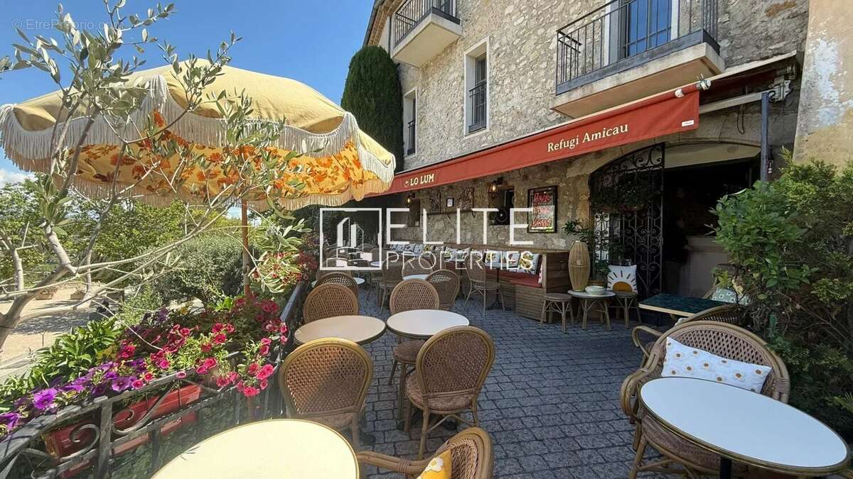 Commerce à MOUGINS