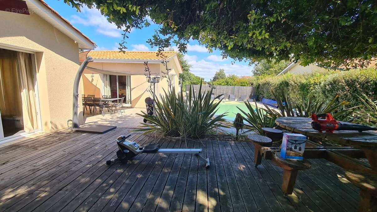 Maison à HOURTIN