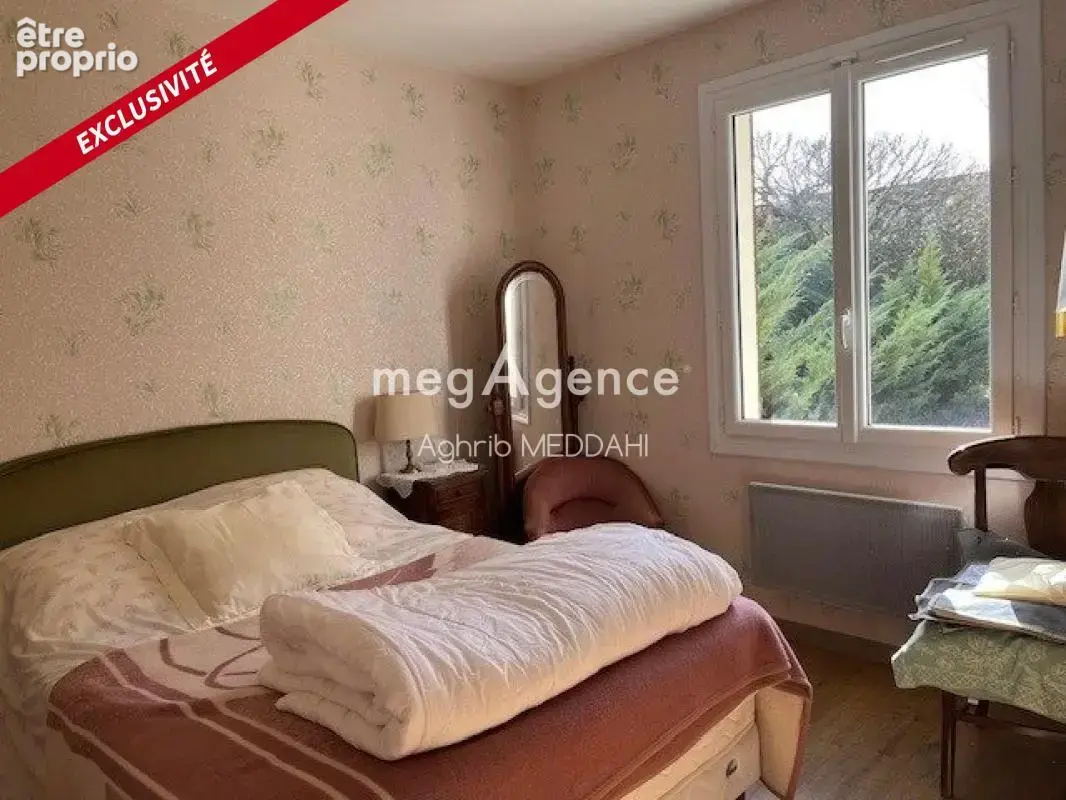 Saint-sulpice-de-royan – maison à rafraîchir sur 3 040 m² de terrain - photo 6