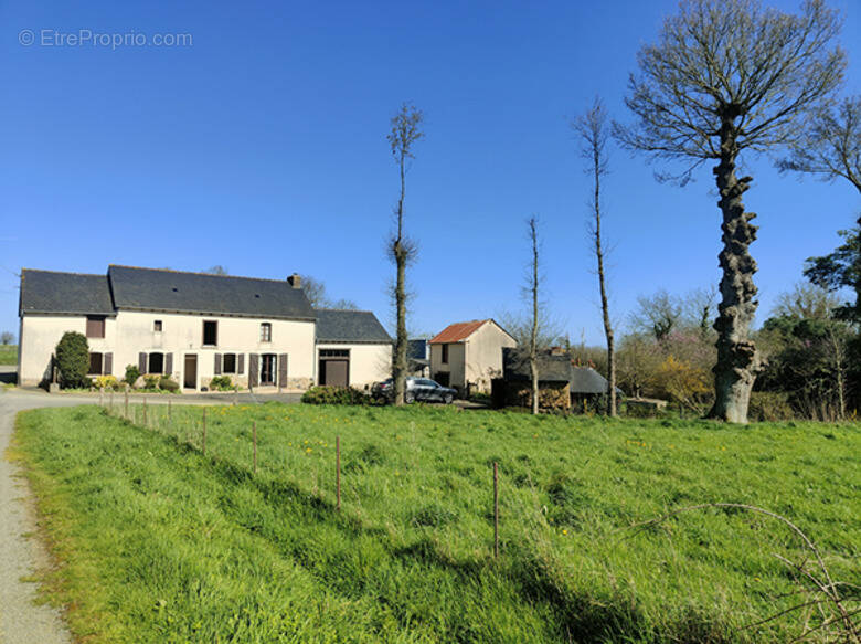 Maison à LA BAUSSAINE