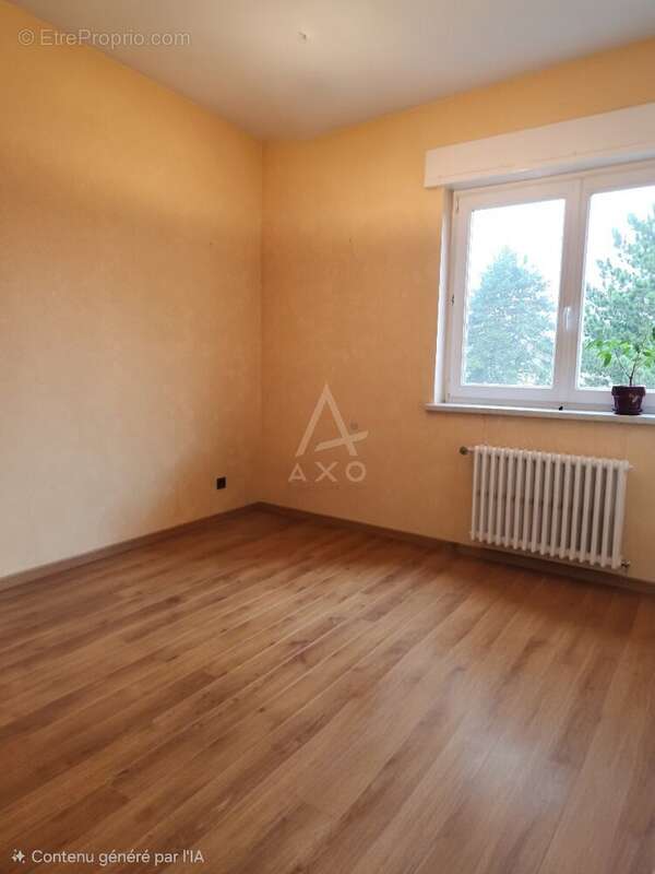 Appartement traversant  Dernier étage  Fort potentiel  - photo 7