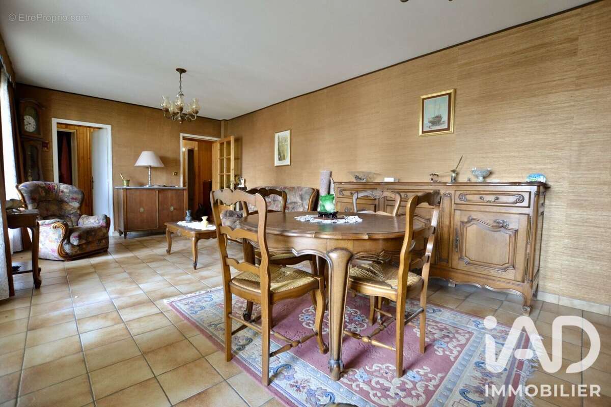 Appartement 81 m² à Poissy  - photo 3