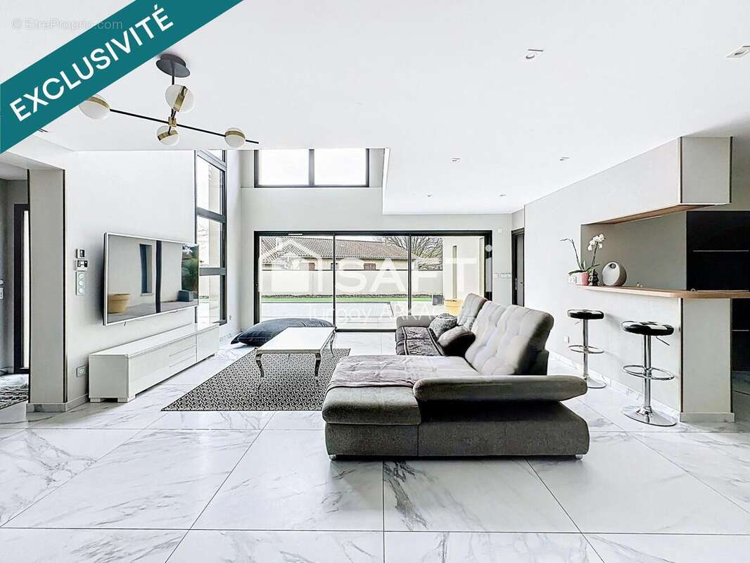 Photo 2 - Maison à BOURGOIN-JALLIEU