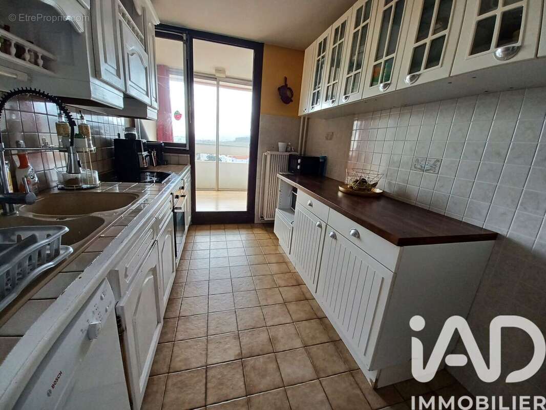 Appartement 92 m² à Chenove  - photo 3