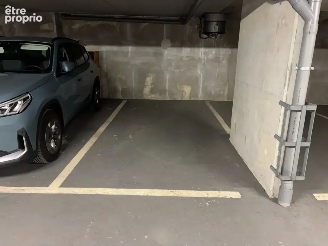 Parking à vendre à Paris-15e (75015) - photo 1