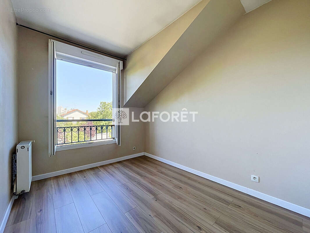 Appartement à LIMEIL-BREVANNES