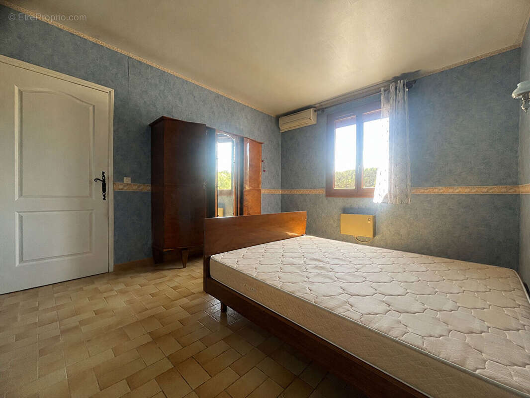 Durban Corbières Maison  de plain pied  avec garage  et  belle vue sur le château - photo 10