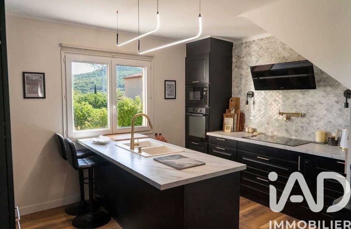 Photo 2 - Maison à ROCBARON