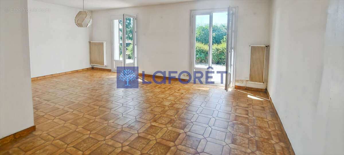 Maison Druye 5 pièce(s) 90 m2 - photo 3