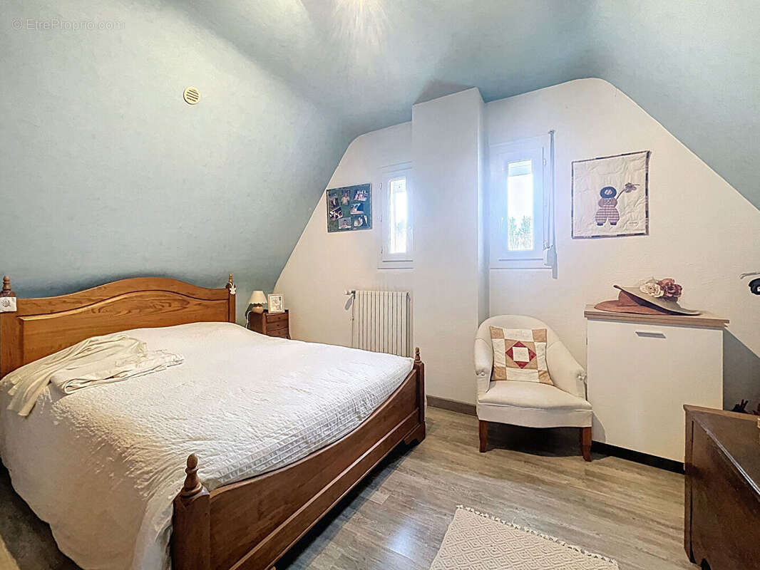 Maison à GROFFLIERS