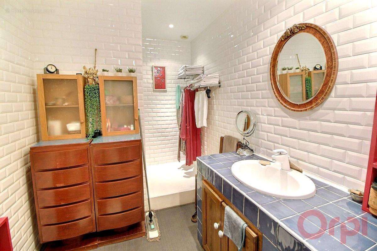 Appartement à MARSEILLE-13E
