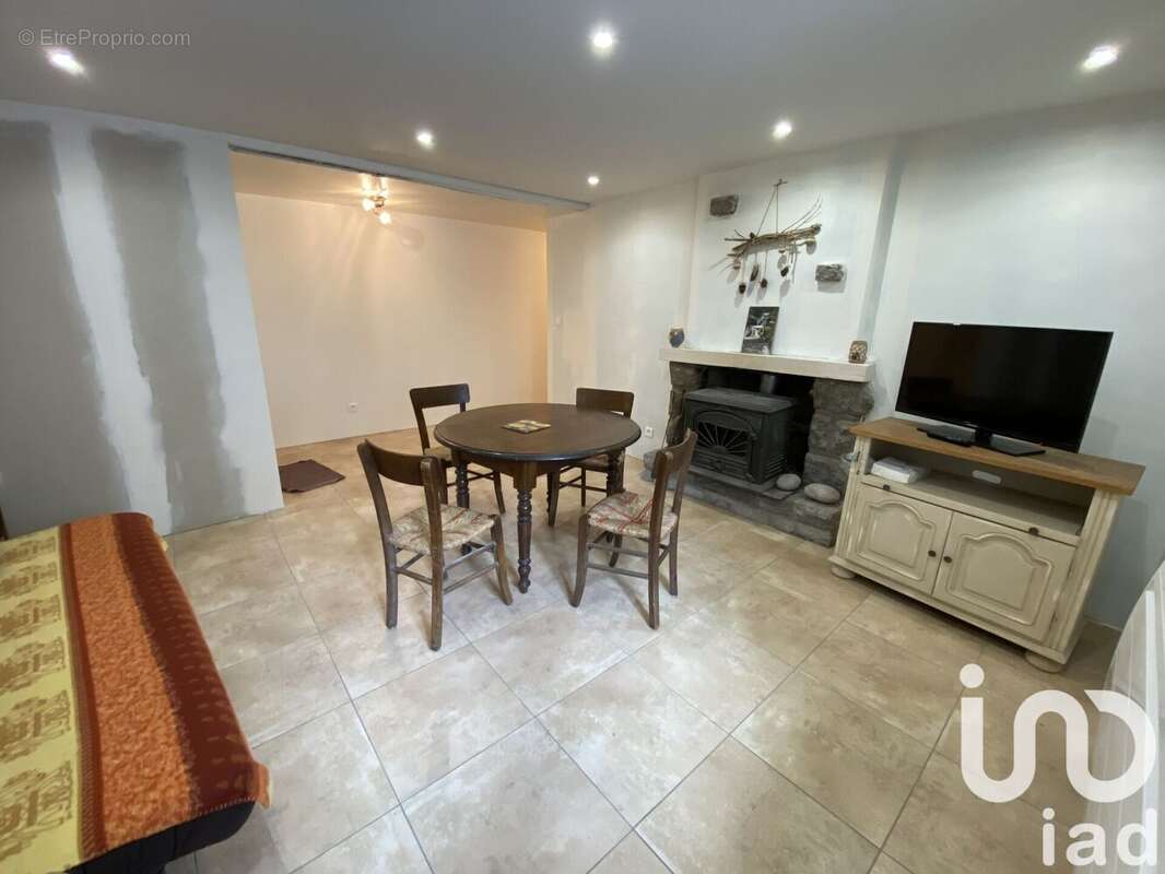 Photo 2 - Maison à ANCIZAN