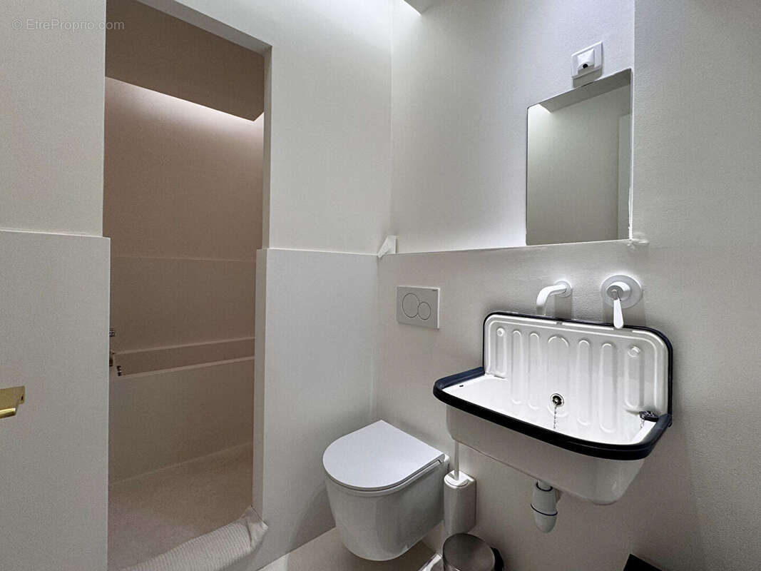 Appartement à PARIS-10E