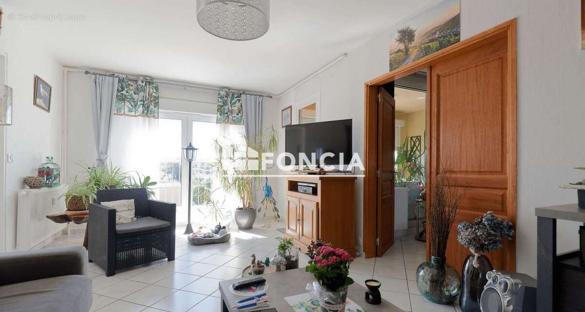 Appartement à DAMMARIE-LES-LYS