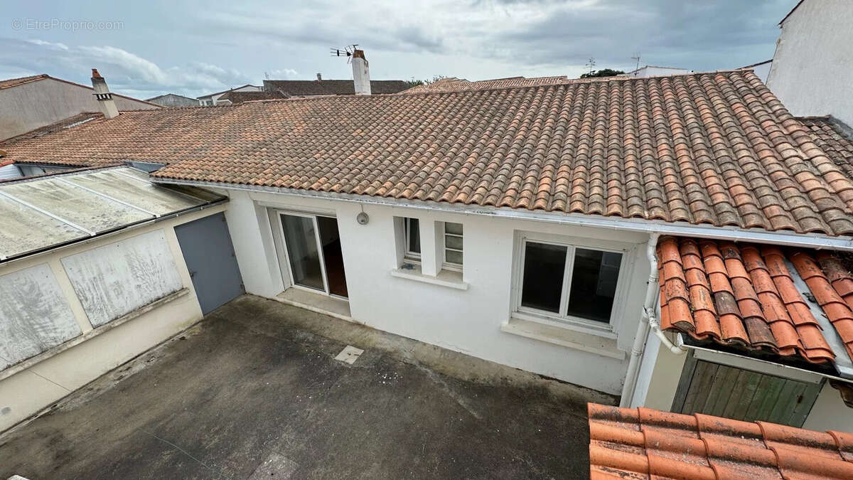 Maison 215 m² à Rivedoux-Plage  - photo 9