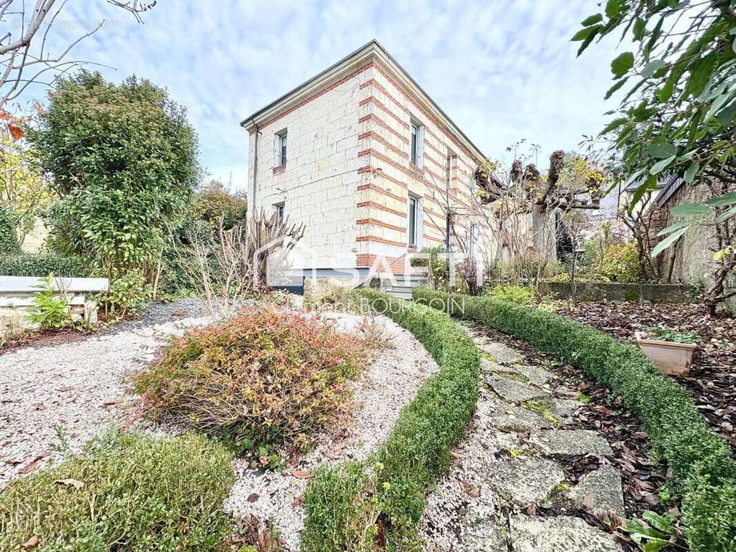 Maison 139 m² à Ponce-Sur-Le-Loir  - photo 4