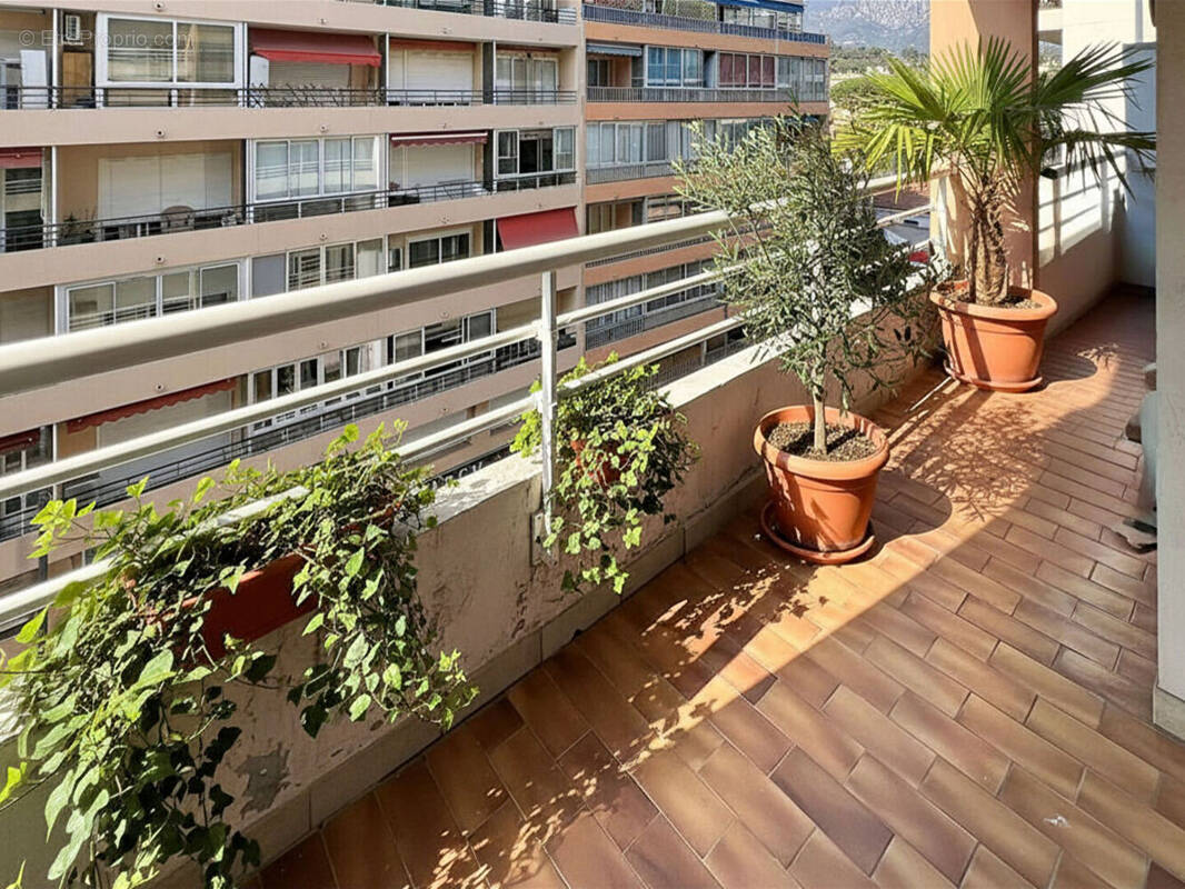 Appartement à ROQUEBRUNE-CAP-MARTIN