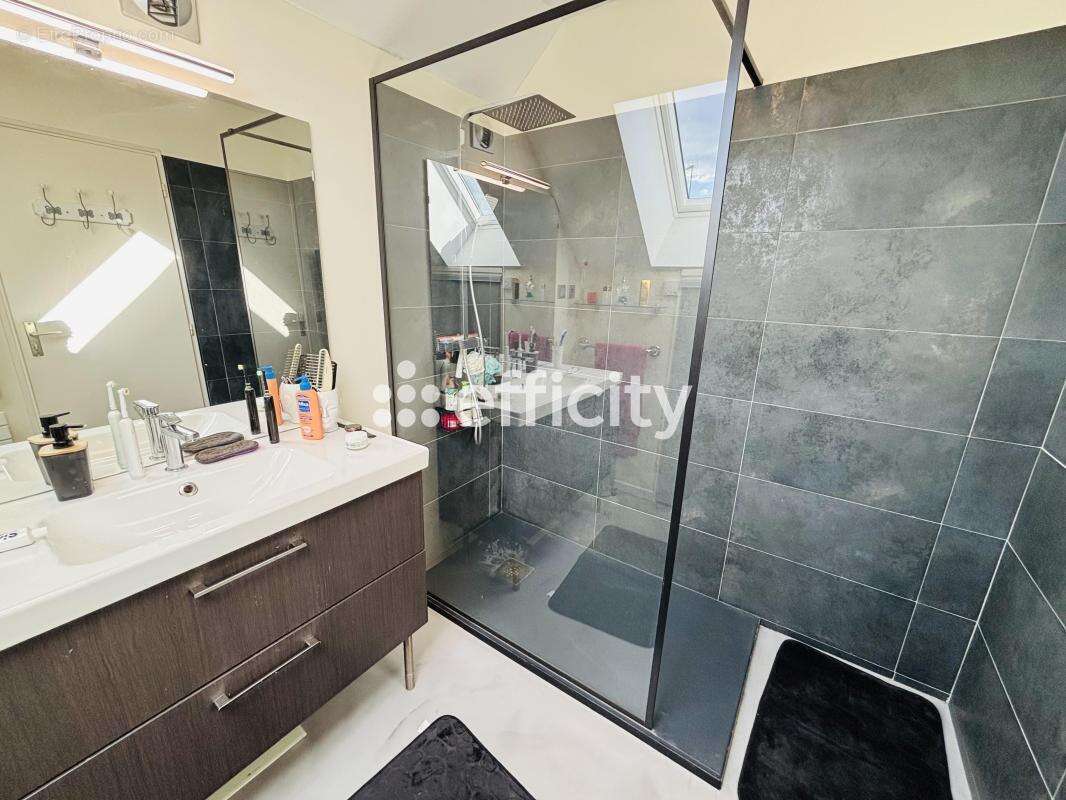 Appartement à CHEVIGNY-SAINT-SAUVEUR