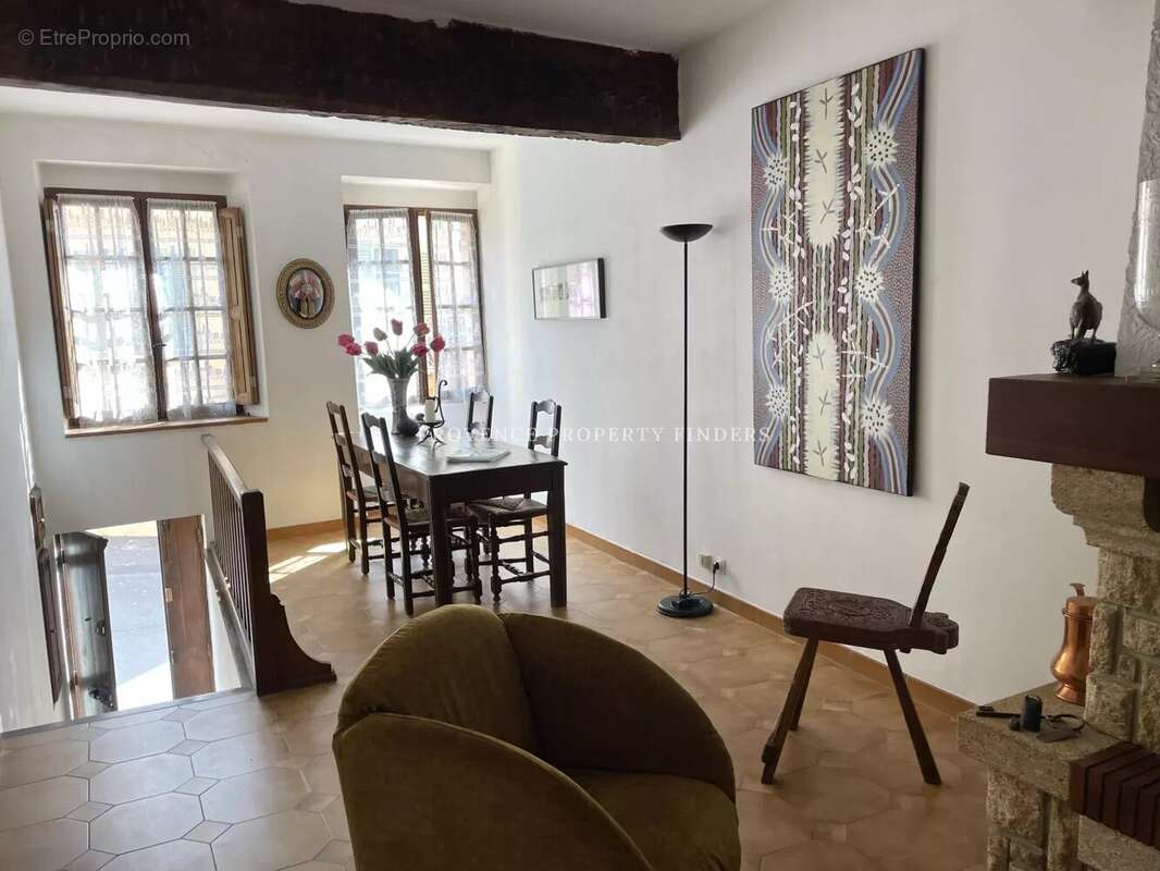 Maison à TOURTOUR