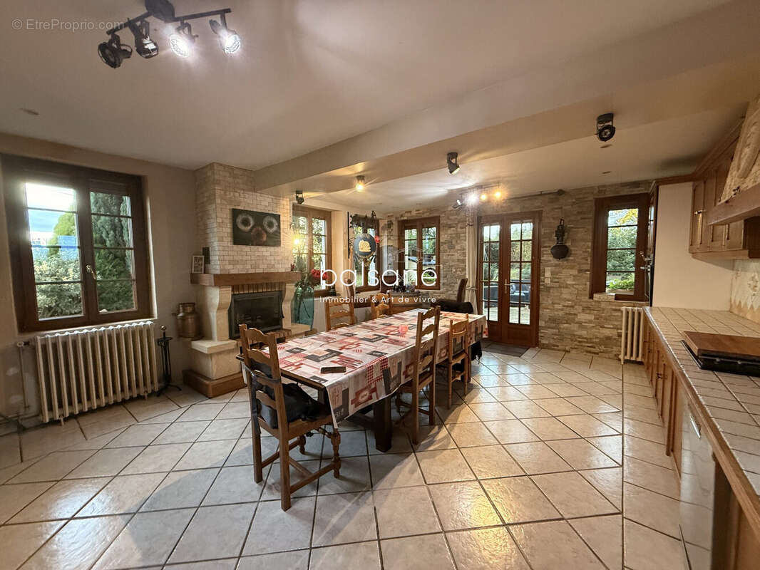 Maison à BOURG-ACHARD